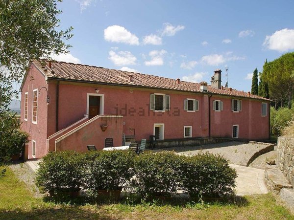 casa indipendente in vendita a Pistoia