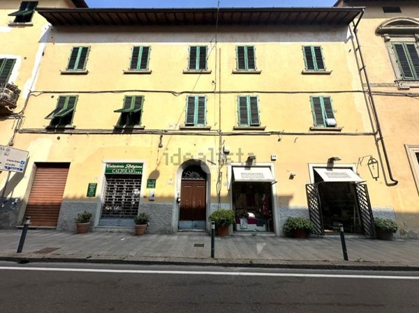 appartamento in vendita a Pistoia in zona Centro Città