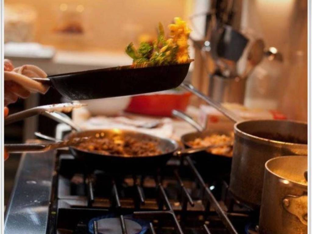 negozio in vendita a Pistoia in zona Centro Città