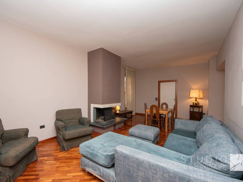 casa indipendente in vendita a Pistoia in zona Centro Città