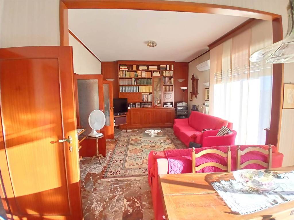 appartamento in vendita a Pistoia in zona Stadio