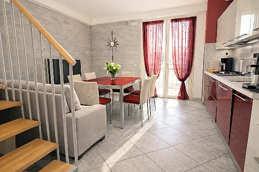 appartamento in vendita a Pistoia in zona Bottegone