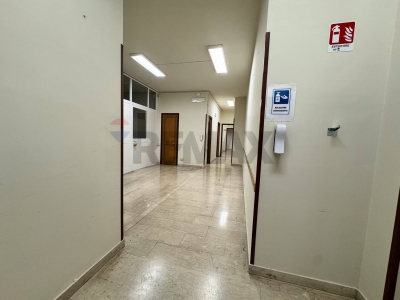 ufficio in vendita a Pistoia in zona Centro Città