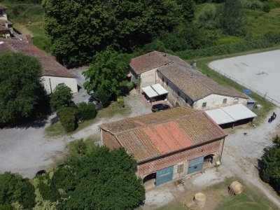 casa indipendente in vendita a Pistoia in zona Centro Città