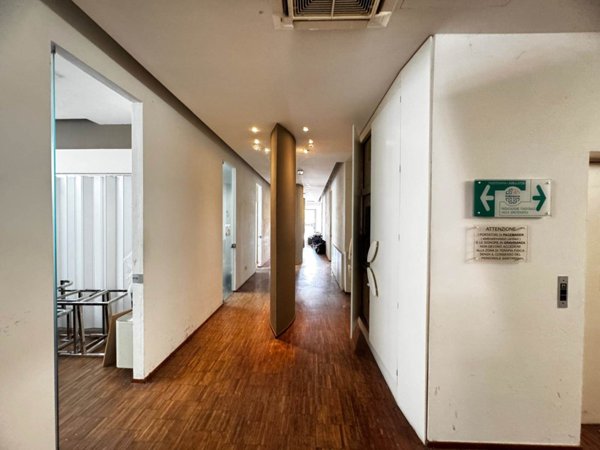 ufficio in vendita a Pistoia