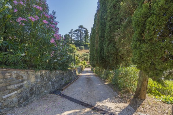 casale in vendita a Pistoia in zona Spazzavento