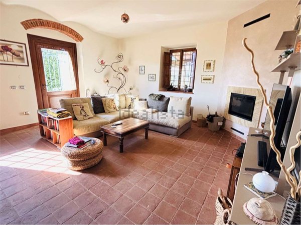 esavano in vendita a Pistoia