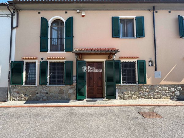 casa indipendente in vendita a Pistoia