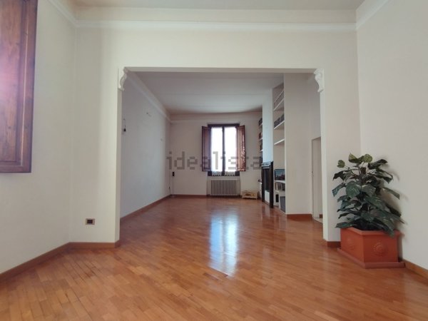 appartamento in vendita a Pistoia in zona Centro Città