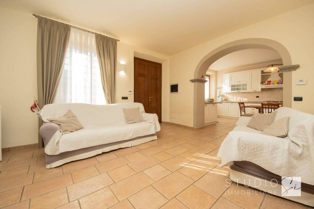 casa indipendente in vendita a Pistoia in zona Centro Città