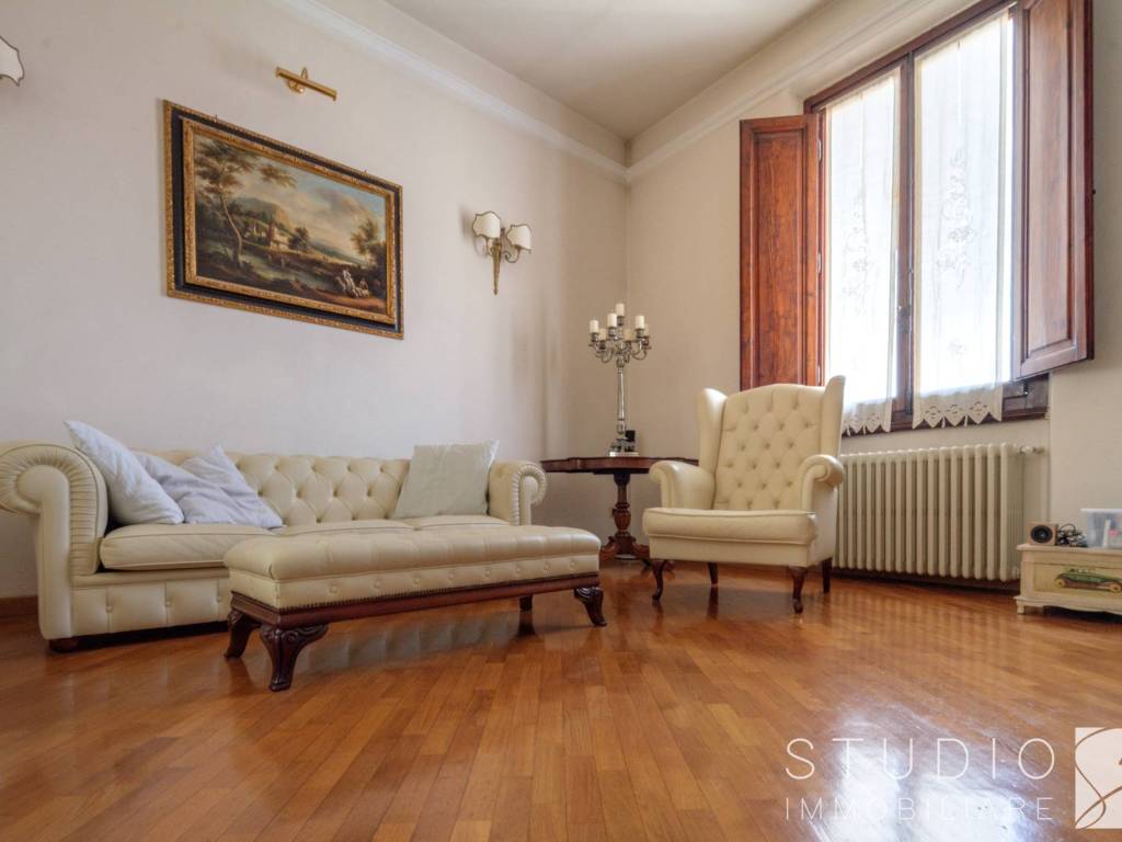 appartamento in vendita a Pistoia in zona Centro Città