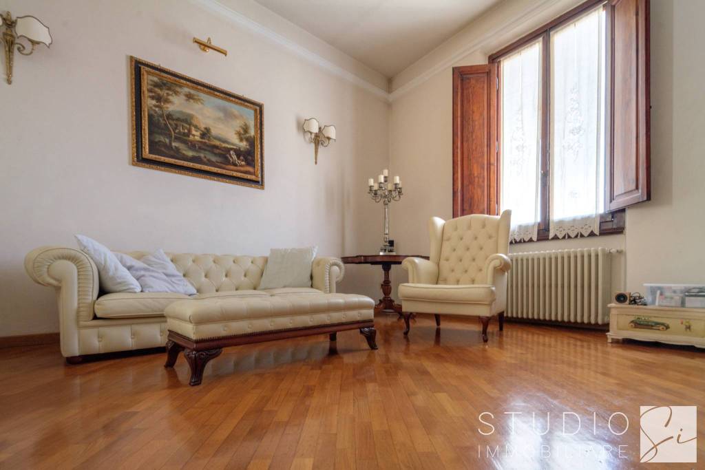 appartamento in vendita a Pistoia in zona Centro Città