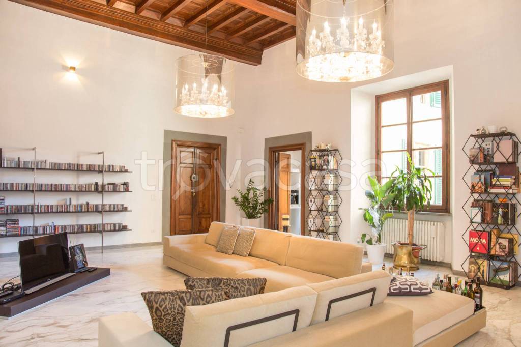 appartamento in vendita a Pistoia in zona Centro Città