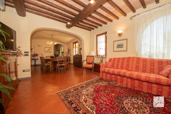 casa indipendente in vendita a Pistoia in zona Centro Città