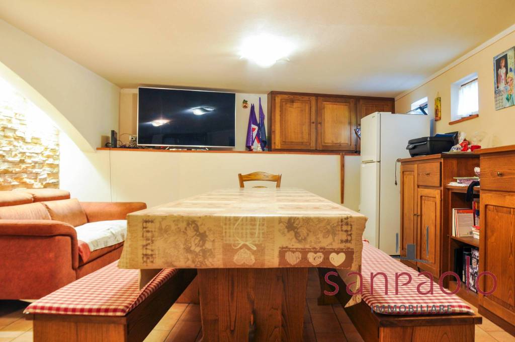 casa indipendente in vendita a Pistoia