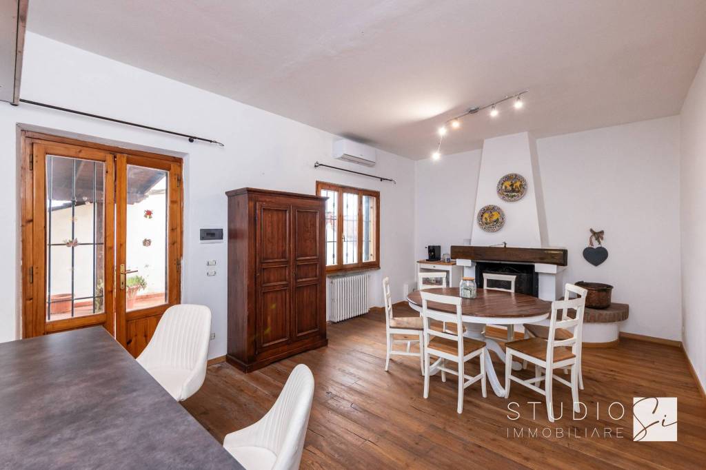 appartamento in vendita a Pistoia in zona Centro Città