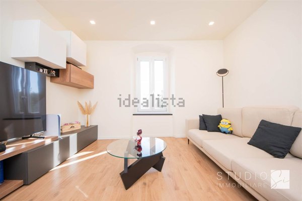 esavano in vendita a Pistoia in zona Centro Città