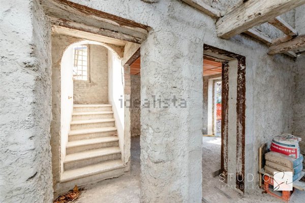 pentavano in vendita a Pistoia in zona San Felice