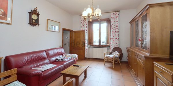 casa indipendente in vendita a Pistoia in zona Centro Città