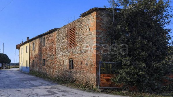 rudere in vendita a Pistoia