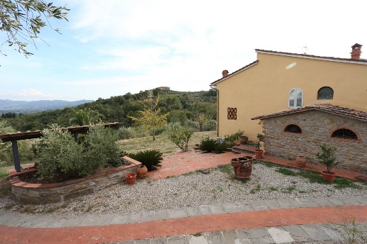 casa indipendente in vendita a Pistoia in zona San Felice