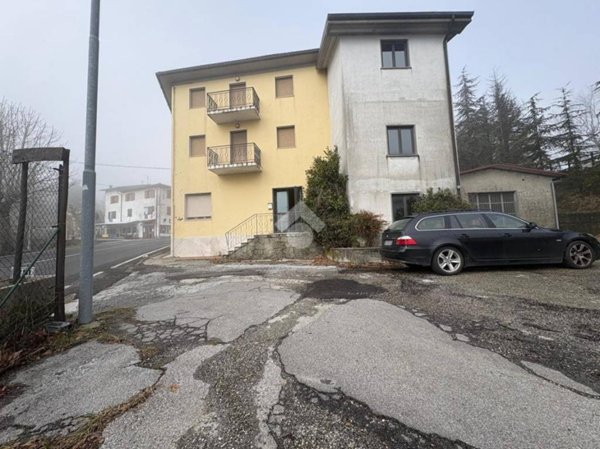 negozio in vendita a Pistoia in zona San Felice