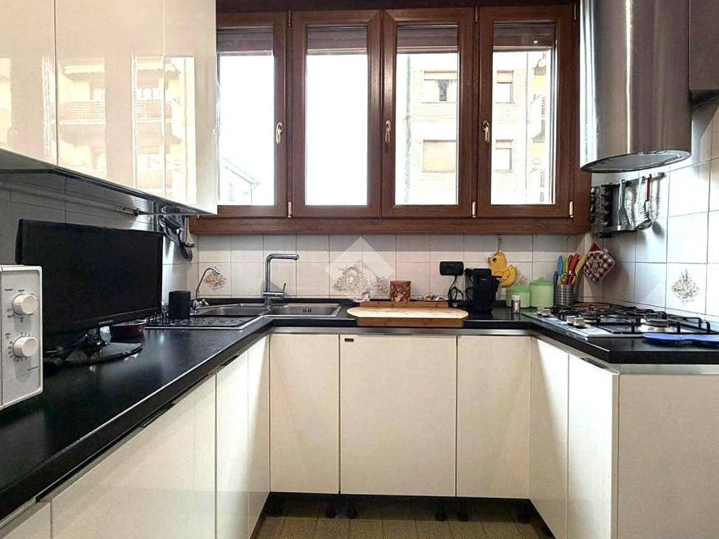 appartamento in vendita a Pistoia in zona Stadio