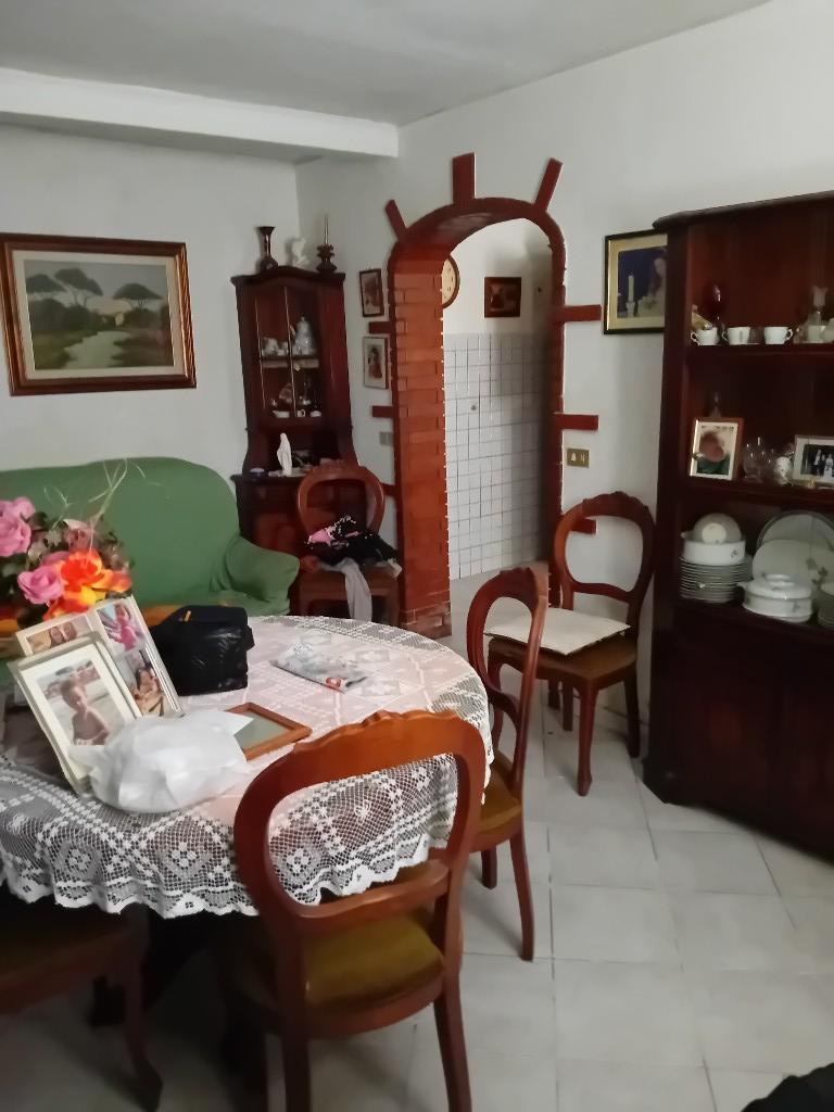 casa indipendente in vendita a Pistoia in zona Centro Città