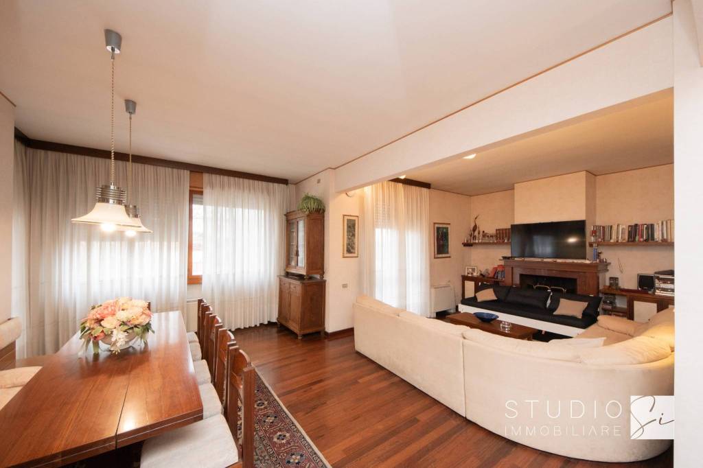 appartamento in vendita a Pistoia in zona Stadio