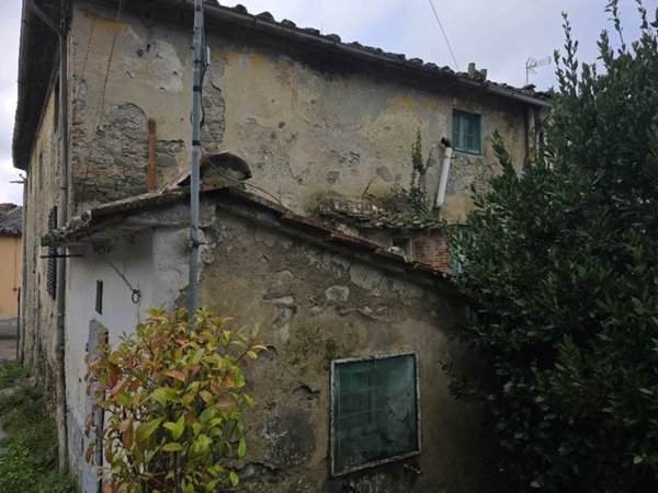 casa indipendente in vendita a Pistoia