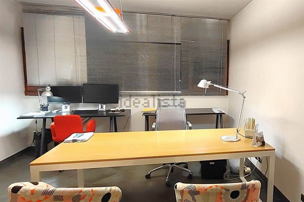 ufficio in vendita a Pistoia