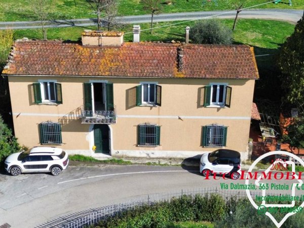 casa indipendente in vendita a Pistoia in zona Stadio