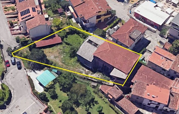 ufficio in vendita a Pistoia in zona Pontelungo