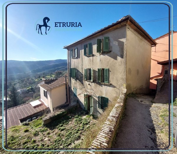 casa indipendente in vendita a Pistoia in zona San Felice