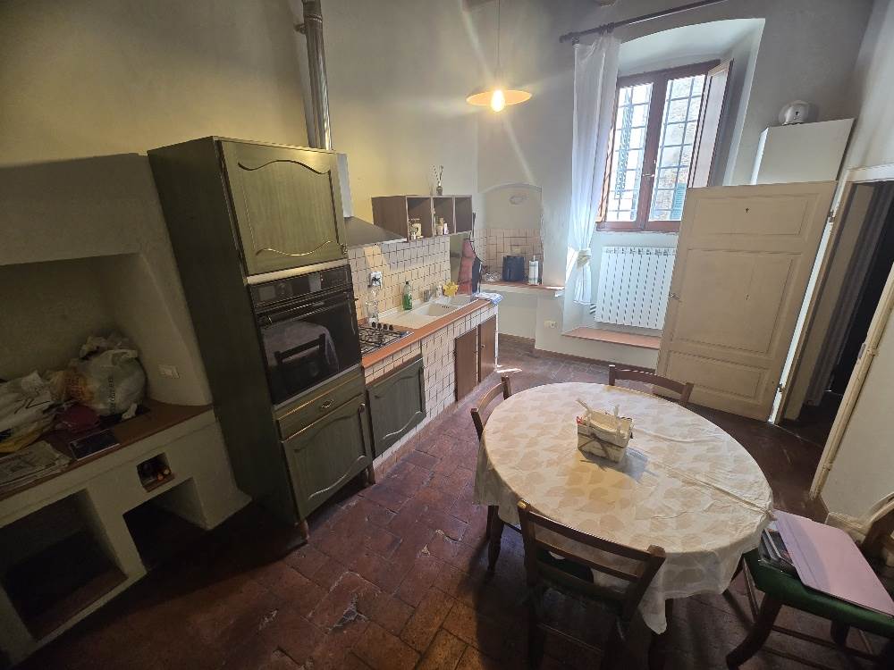 appartamento in vendita a Pistoia in zona Centro Città