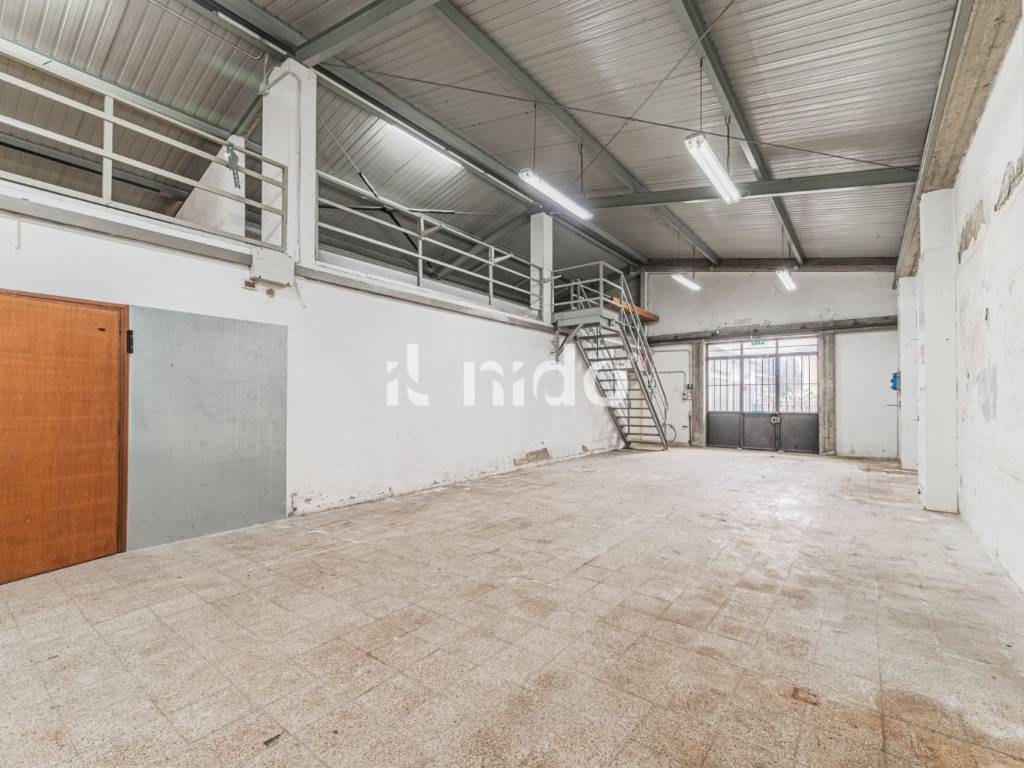 negozio in vendita a Pistoia