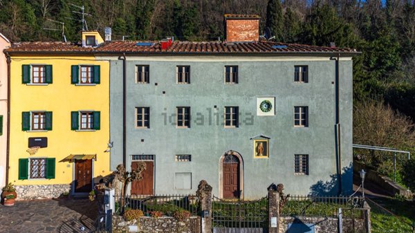 casa indipendente in vendita a Pistoia in zona San Felice