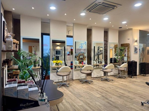 negozio in vendita a Pistoia