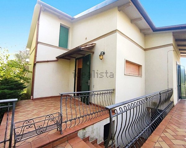casa indipendente in vendita a Pistoia in zona San Felice