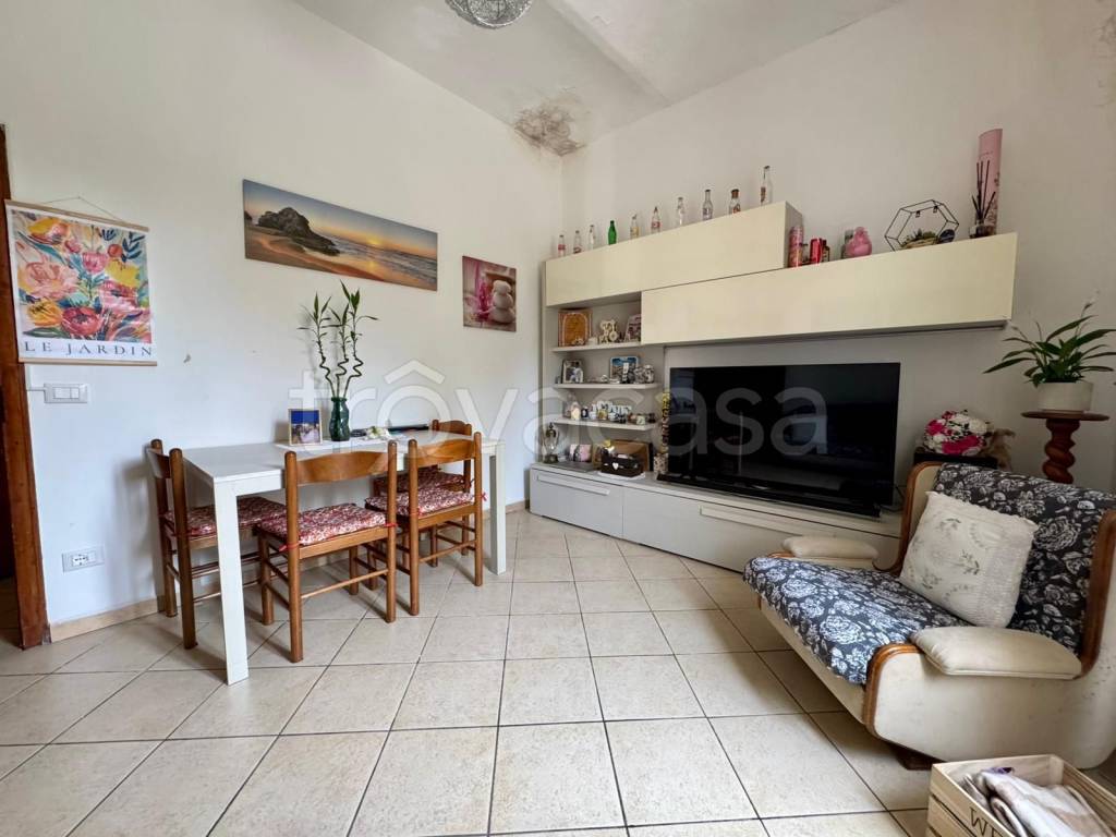 casa indipendente in vendita a Pistoia in zona San Felice