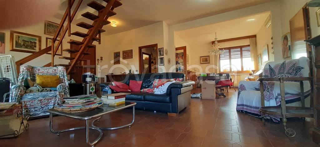 appartamento in vendita a Pistoia in zona Stadio