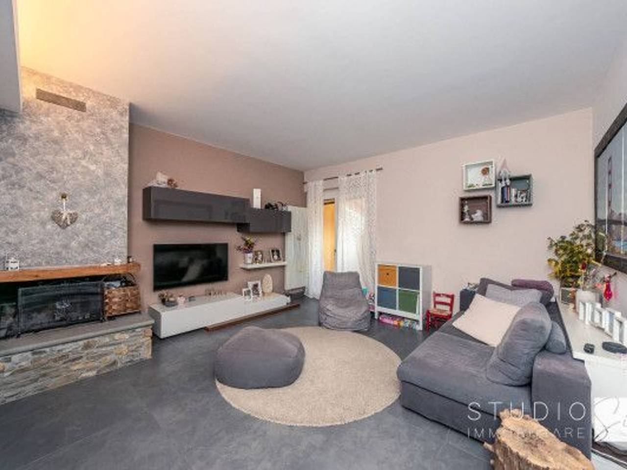 casa indipendente in vendita a Pistoia in zona Stadio