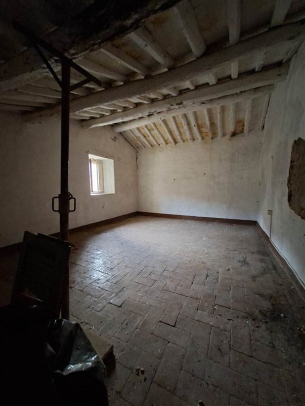 casa indipendente in vendita a Pistoia in zona Santomoro