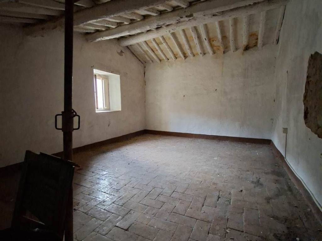 casa indipendente in vendita a Pistoia in zona Santomoro