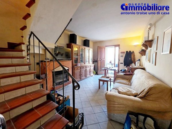 casa indipendente in vendita a Pistoia in zona Stadio