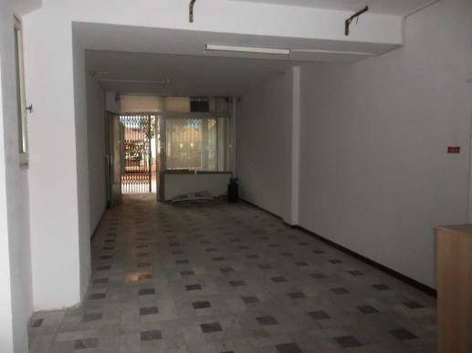 locale di sgombero in vendita a Pistoia in zona Centro Città