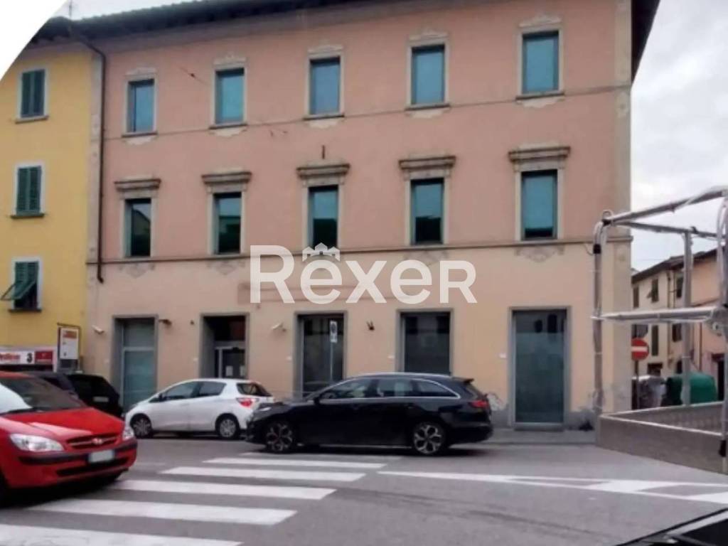 ufficio in vendita a Pistoia in zona Centro Città
