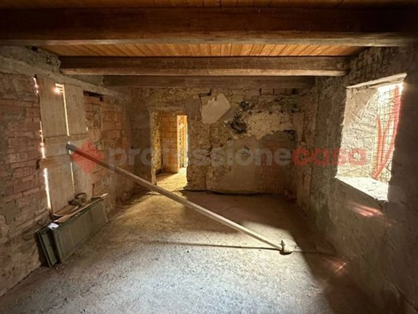 casa indipendente in vendita a Pistoia in zona Valdibure