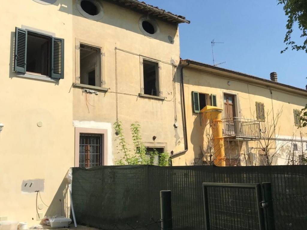 casa indipendente in vendita a Pistoia