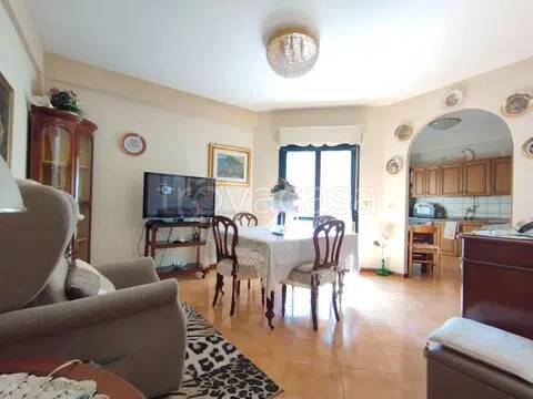 appartamento in vendita a Pistoia in zona Bottegone